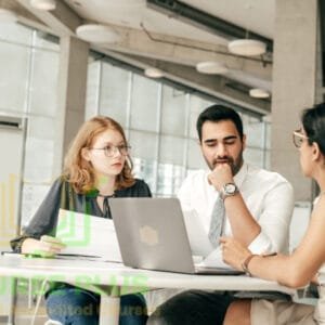 Digital marketing expert launching and scaling content marketing campaigns from scratch, showcasing effective strategies and tools for business growth.