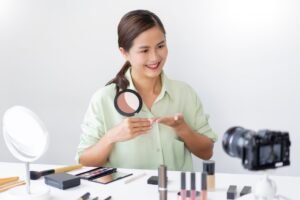 A Complete Guide on How To Do Influencer Marketing on a Budget
