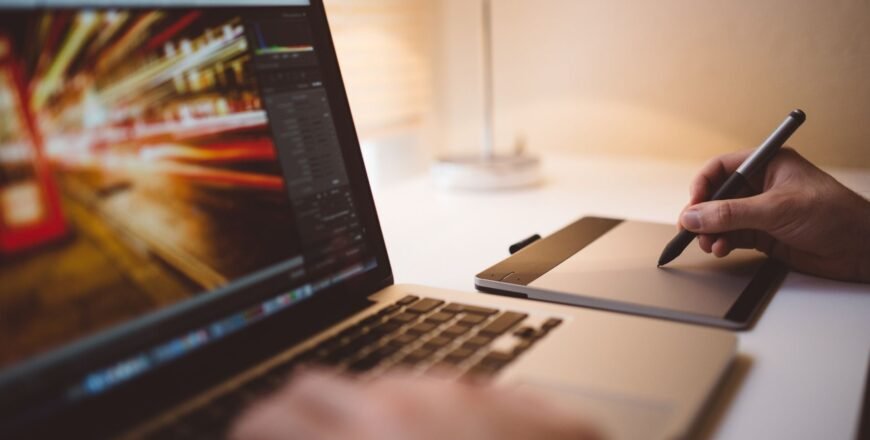 Adobe Illustrator CC - Beginner Essentials Course (2)