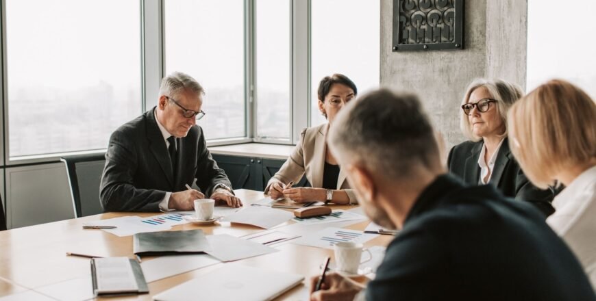 Mastering Meetings - A Complete Practical Guide to Meetings